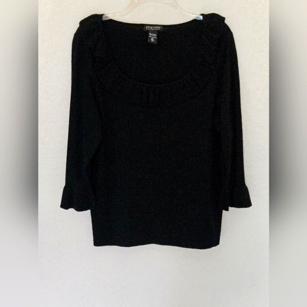 "NEW YORK & COMPANY" Beautiful Deep Black Top w/Ruffles Around The Collar